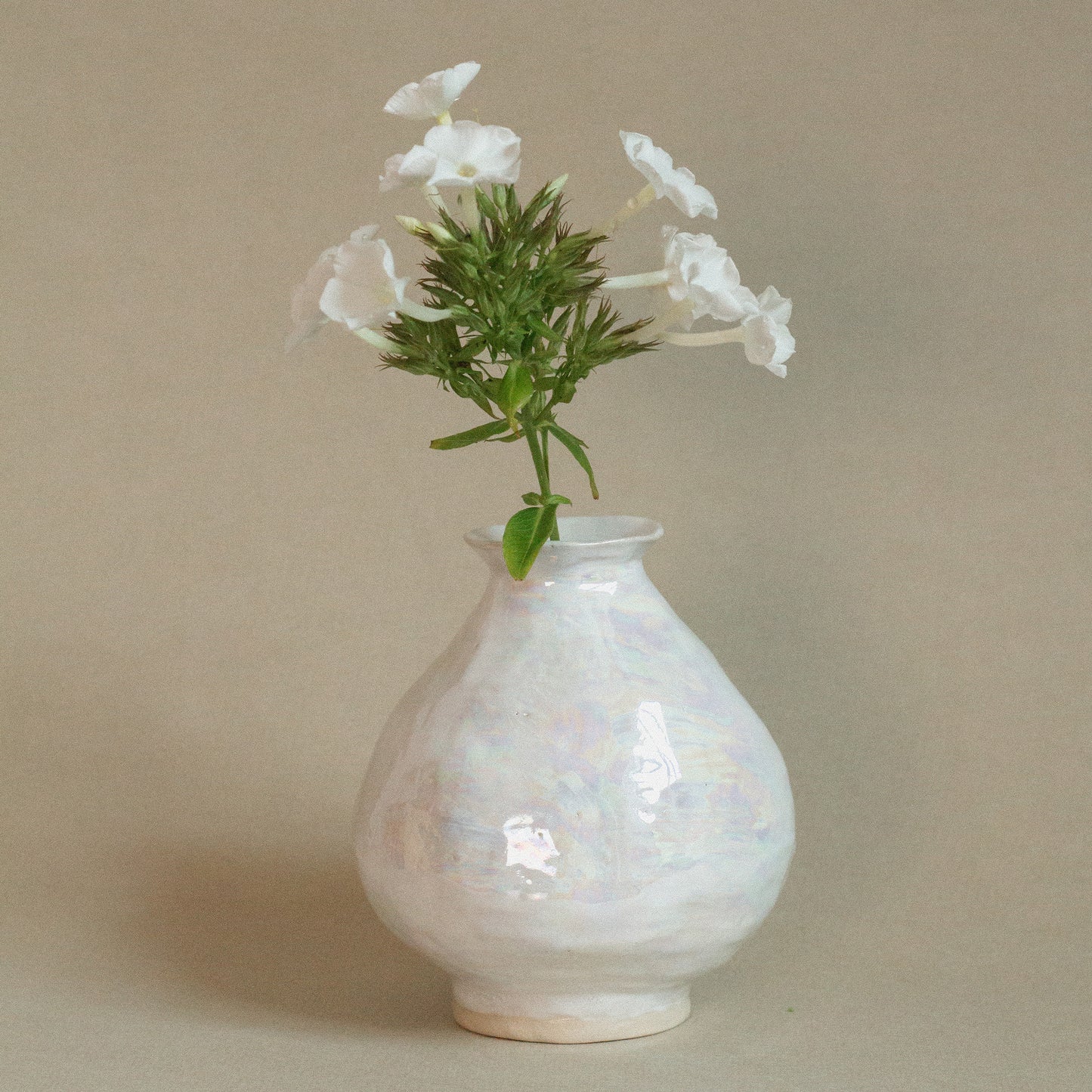 Una Vase - Ceramic Mother of Pearl Vase (Sample Sale)